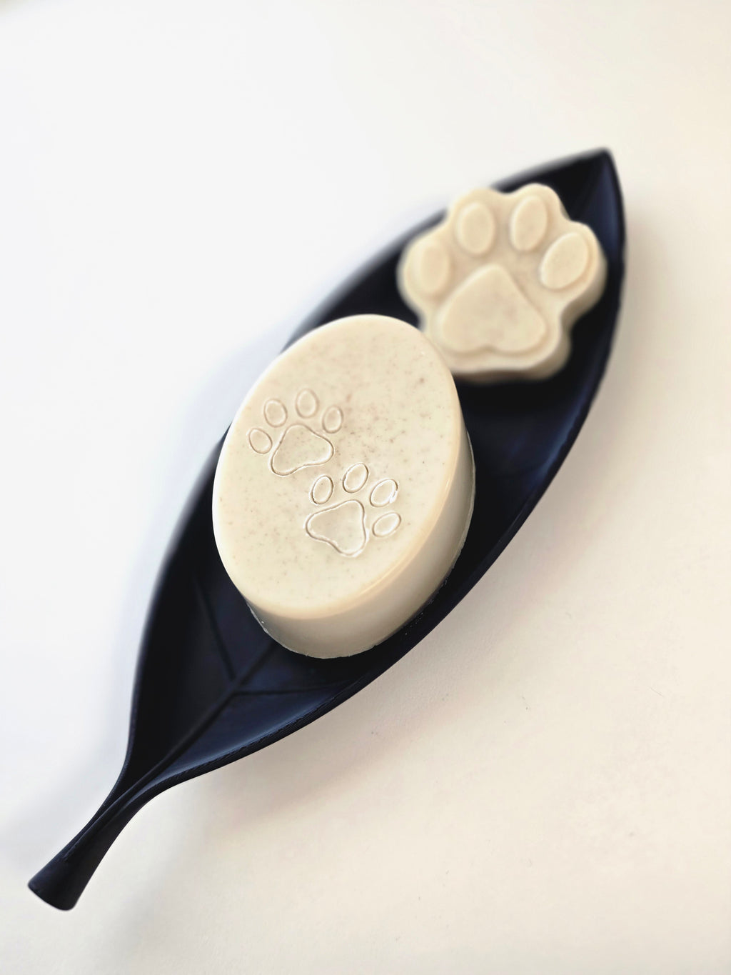 Field & Fur Neem + Oat Dog & Horse Grooming Bar Set